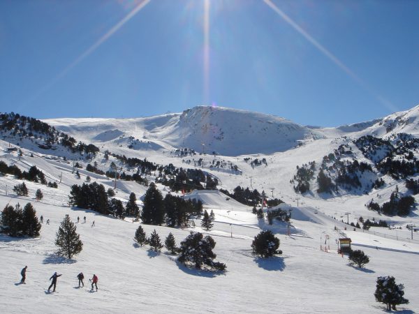 Viaje de Esquí Andorra 2025 14-19 Diciembre (Desde 1º Primaria hasta 1º Bachillerato)